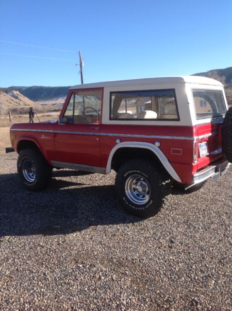 1970 Red Ford Bronco SUV