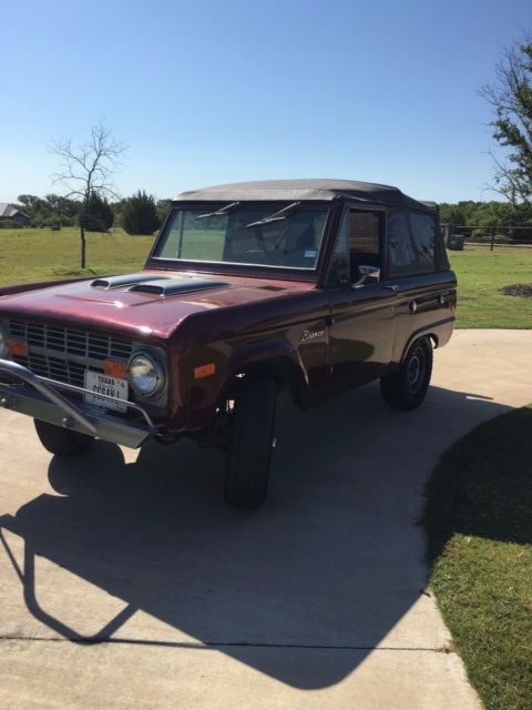 1976 Orange Ford Bronco SUV