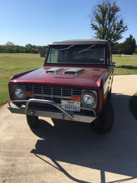 1976 Orange Ford Bronco SUV