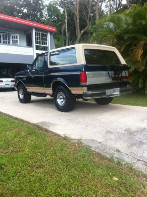 1989 Blue Ford Bronco