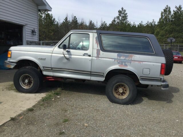 1990 Gray Ford Bronco
