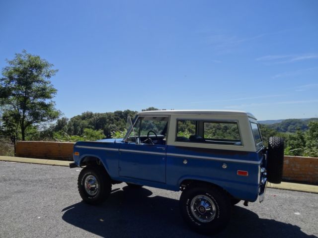1972 Blue Ford Bronco SUV