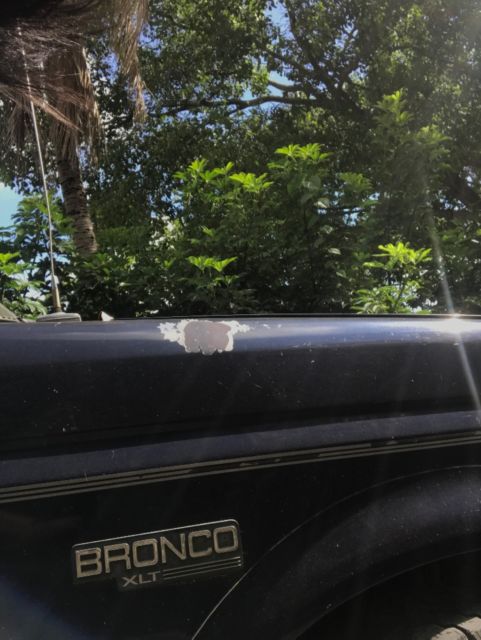 1994 Midnight Blue Ford Bronco SUV