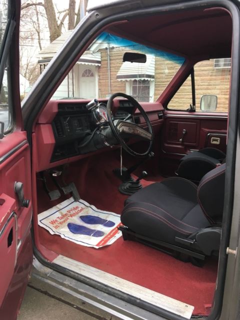 1981 Gray Ford Bronco