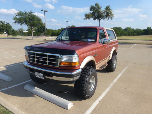 1994 (RARE) Desert Copper Metallic Ford Bronco SUV