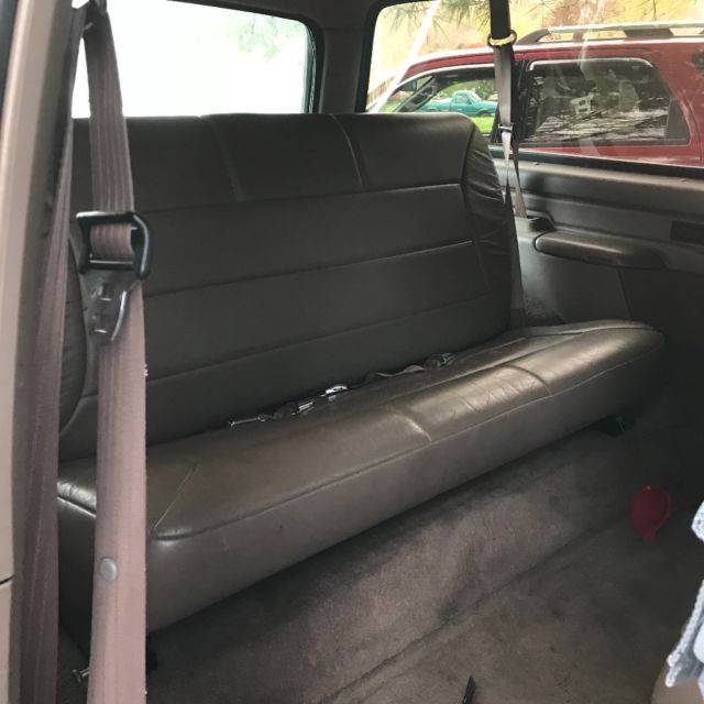 1993 Green Ford Bronco SUV