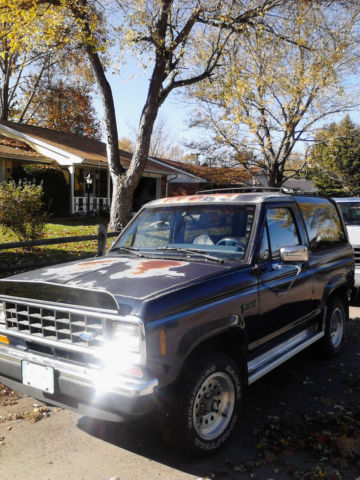1988 Blue Ford Bronco II SUV