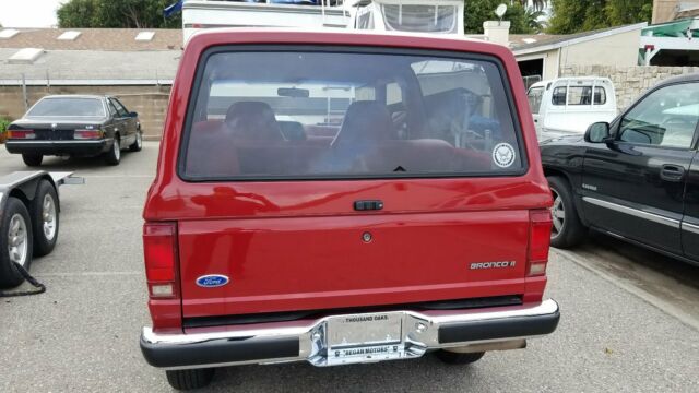 1989 Red Ford Bronco II 2d
