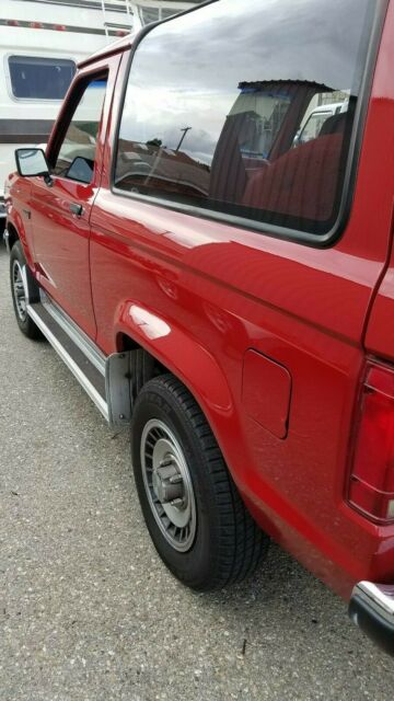 1989 Red Ford Bronco II 2d