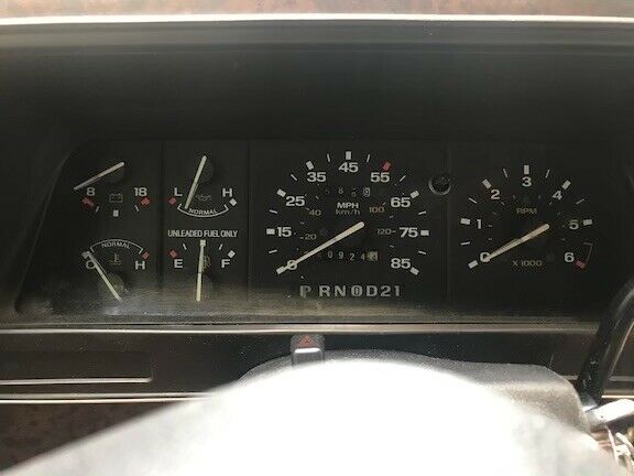 1989 White Ford Bronco II SUV