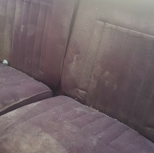 1987 Burgundy Ford Bronco II SUV