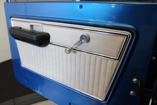 1972 Blue Ford Bronco SUV