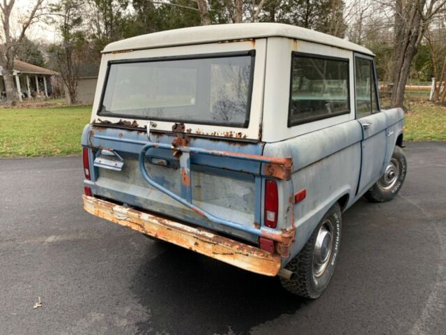 1972 Blue Ford Bronco Wagon