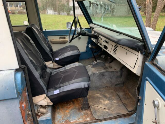 1972 Blue Ford Bronco Wagon