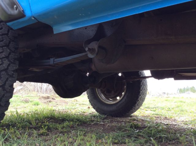 1971 Blue Ford Bronco SUV