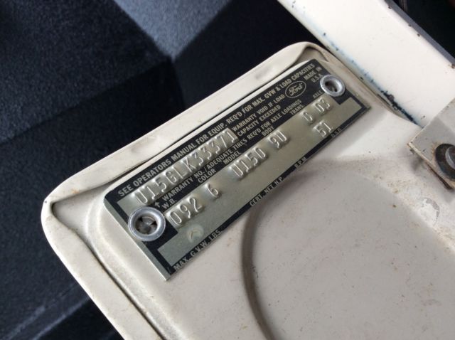 1971 Blue Ford Bronco SUV