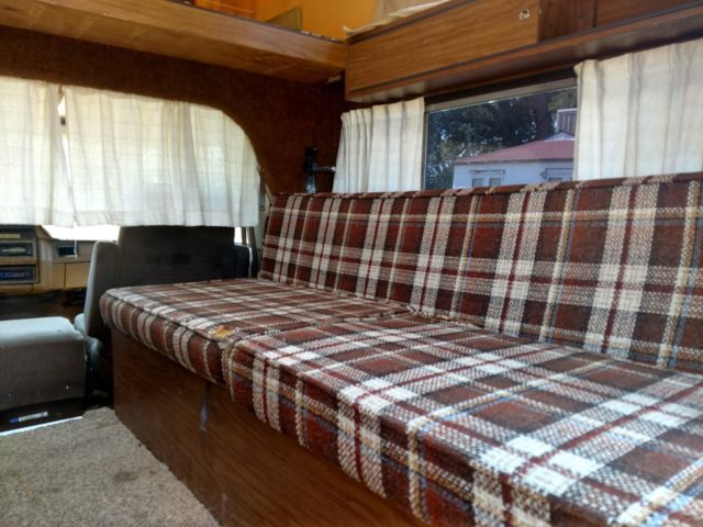 1986 Red Ford Bronco SUV