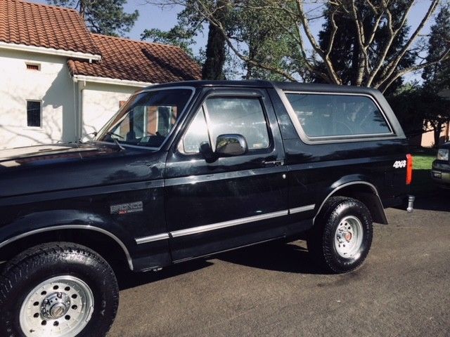 1993 RAVEN BLACK Ford Bronco Coupe