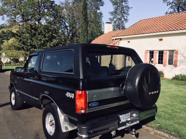 1993 RAVEN BLACK Ford Bronco Coupe