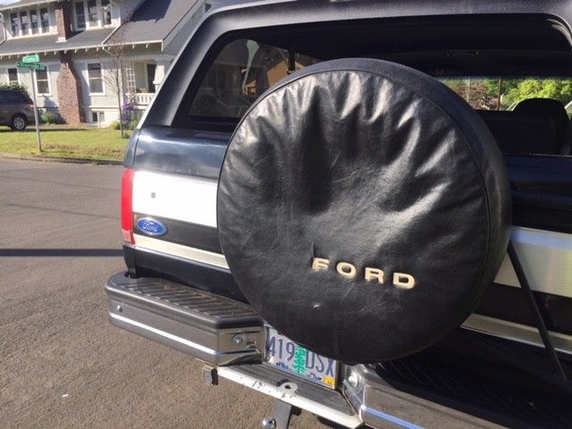 1993 RAVEN BLACK Ford Bronco Coupe