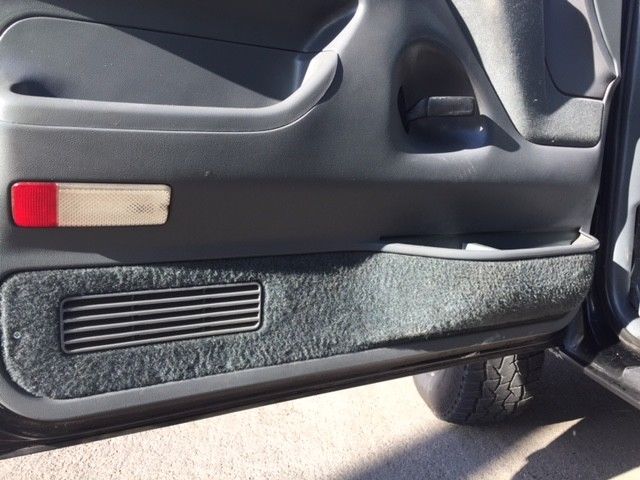 1993 RAVEN BLACK Ford Bronco Coupe