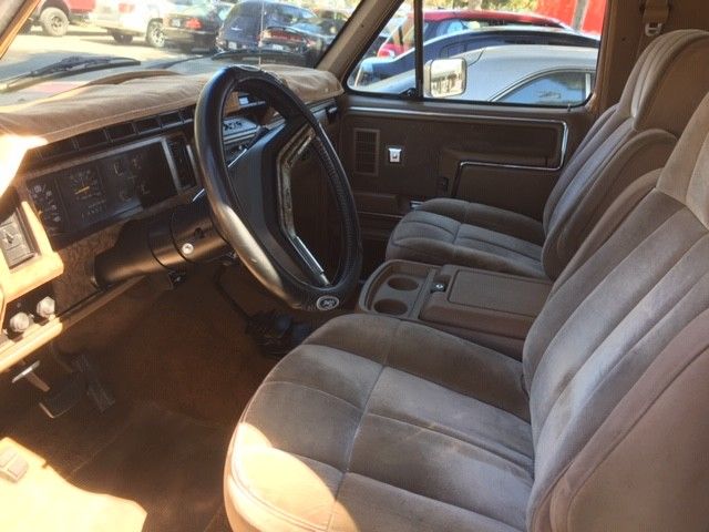 1986 Tan Ford Bronco SUV
