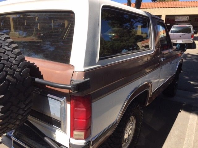 1986 Tan Ford Bronco SUV