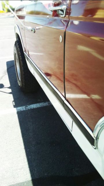 1989 Burgundy Ford Bronco SUV