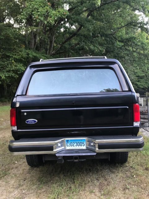 1989 Black Ford Bronco SUV
