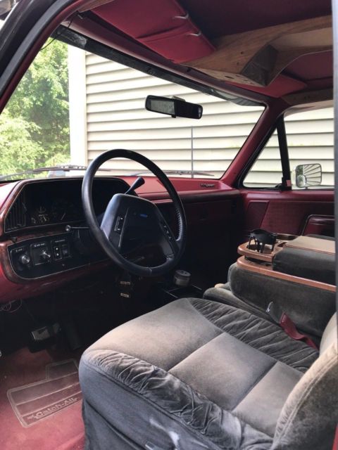 1989 Black Ford Bronco SUV