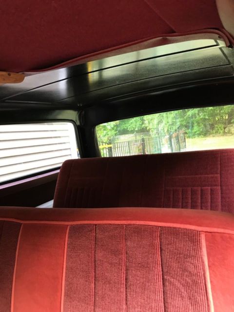 1989 Black Ford Bronco SUV