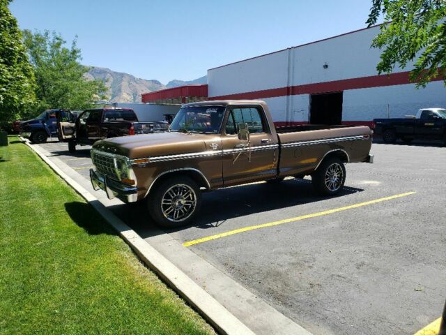 1979 Brown Ford F-250 Standard Cab Pickup