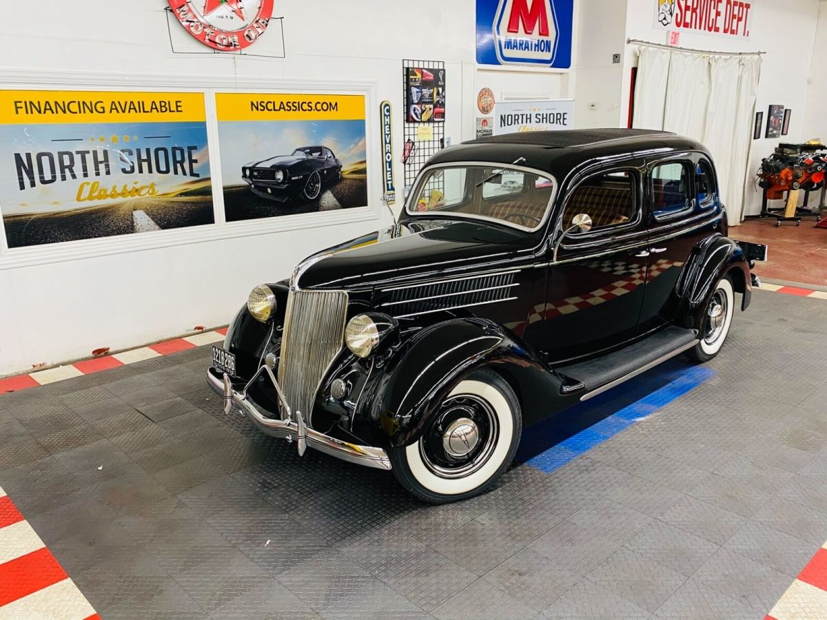 1936 Black Ford Deluxe --