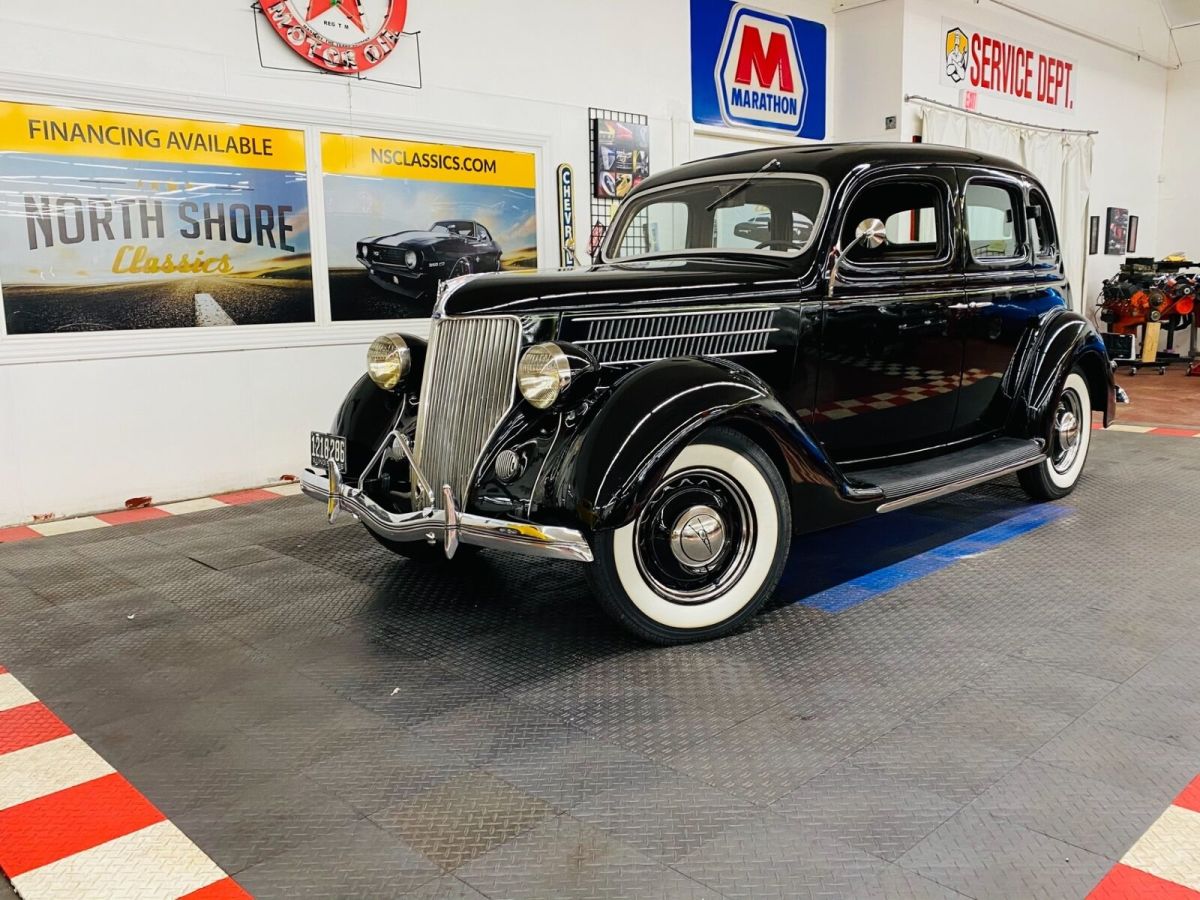 1936 Black Ford Deluxe --