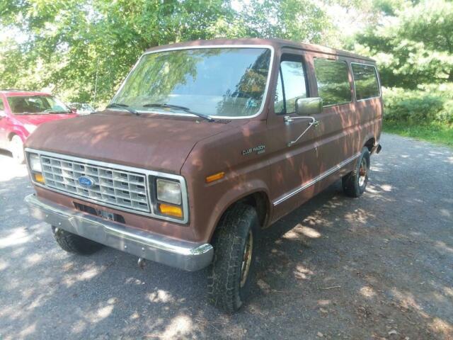 1989 Brown Ford E-Series Van Van