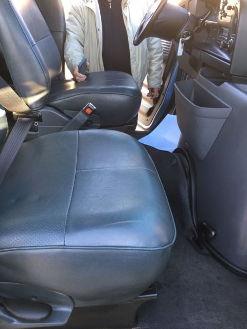 1994 Blue Ford E-Series Van