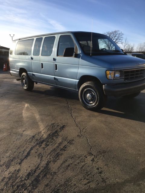 1994 Blue Ford E-Series Van