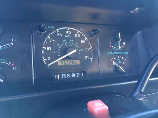 1994 Blue Ford E-Series Van