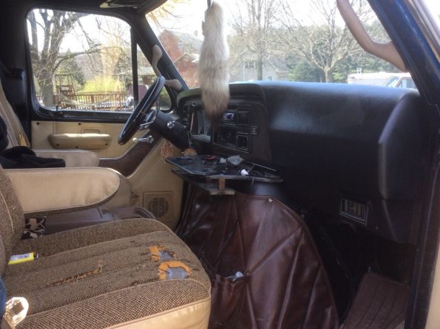 1979 Black Ford E-Series Van