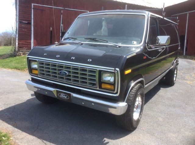 1979 Black Ford E-Series Van