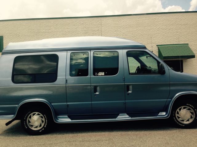 1994 Blue Ford Other Extended Passenger Van