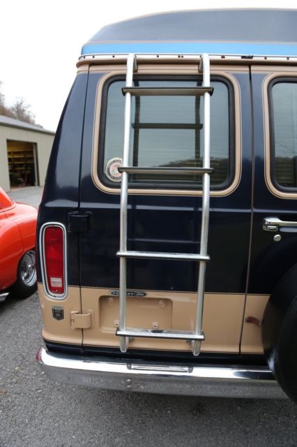 1988 Ford E-Series Van