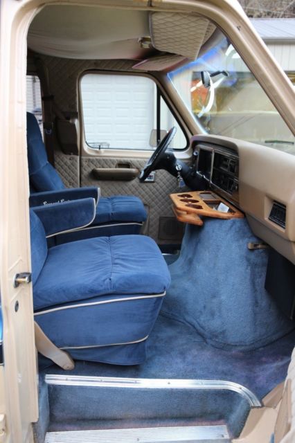 1988 Ford E-Series Van