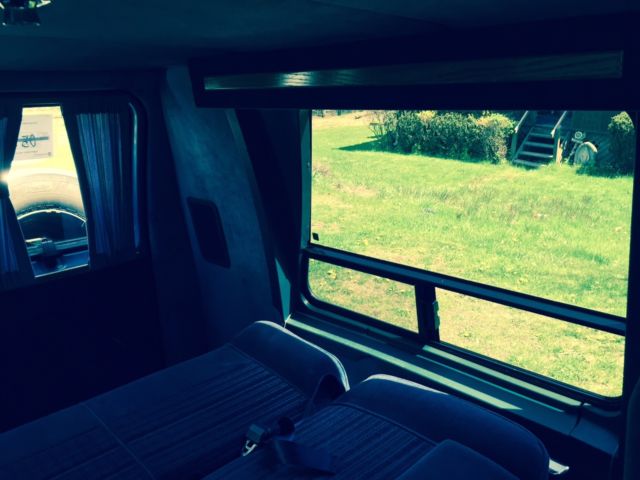 1989 Blue Ford E-Series Van Standard Passenger Van