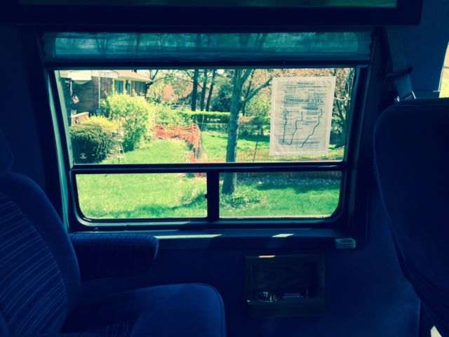 1989 Blue Ford E-Series Van Standard Passenger Van