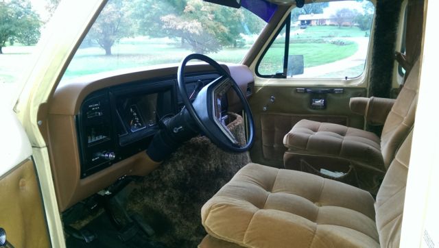 1981 Tan Ford E-Series Van Standard Passenger Van