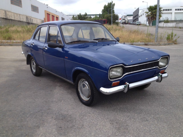 1973 Blue Ford Escort