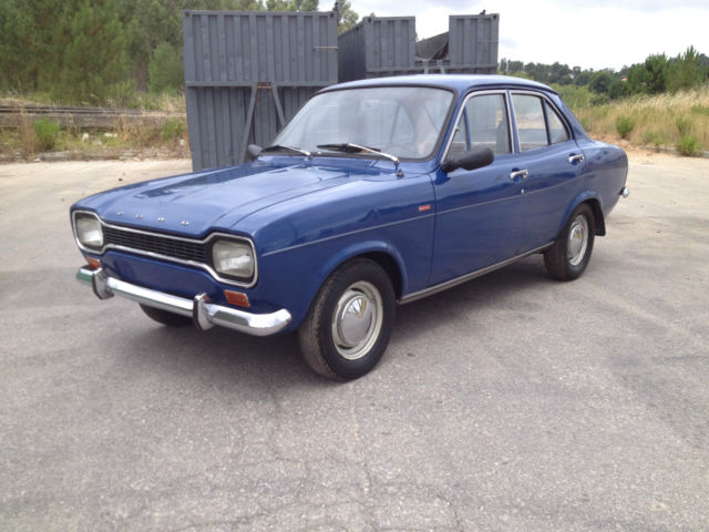 1973 Blue Ford Escort