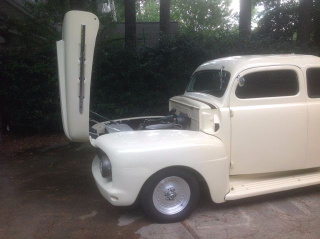 1951 Creme Ford F-100 Extended Cab Pickup
