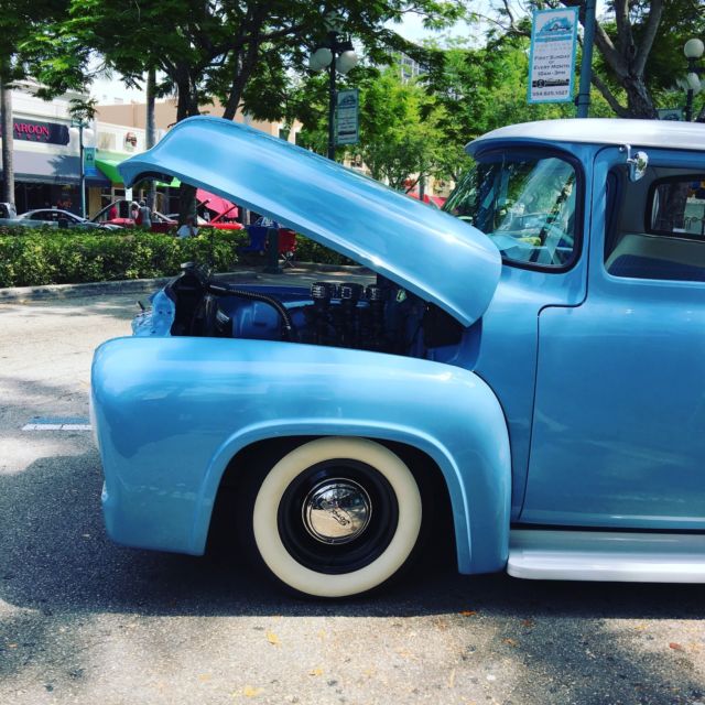 1956 Blue Ford F-100 Pickup Short bed